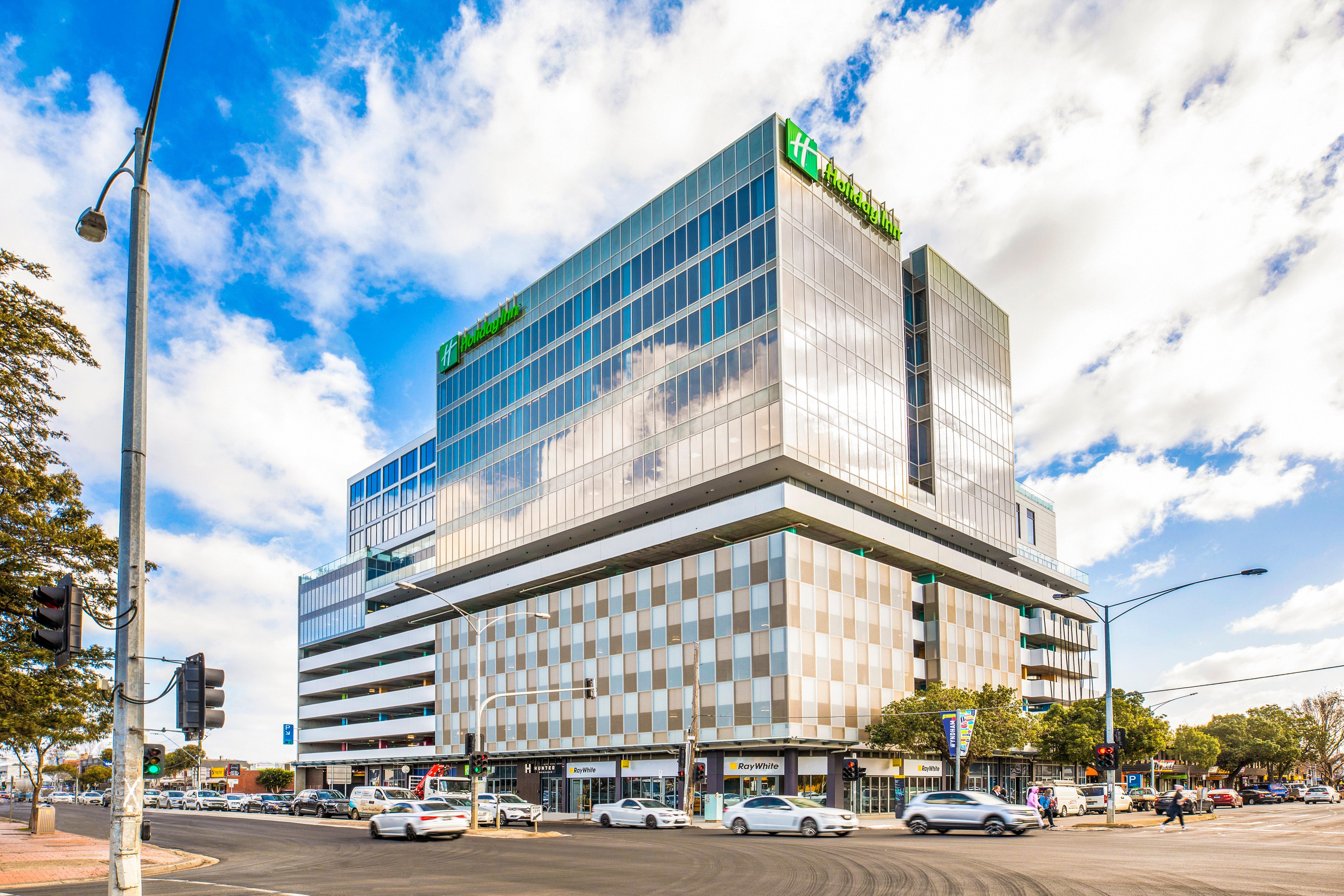 Holiday Inn Werribee By Ihg Екстериор снимка