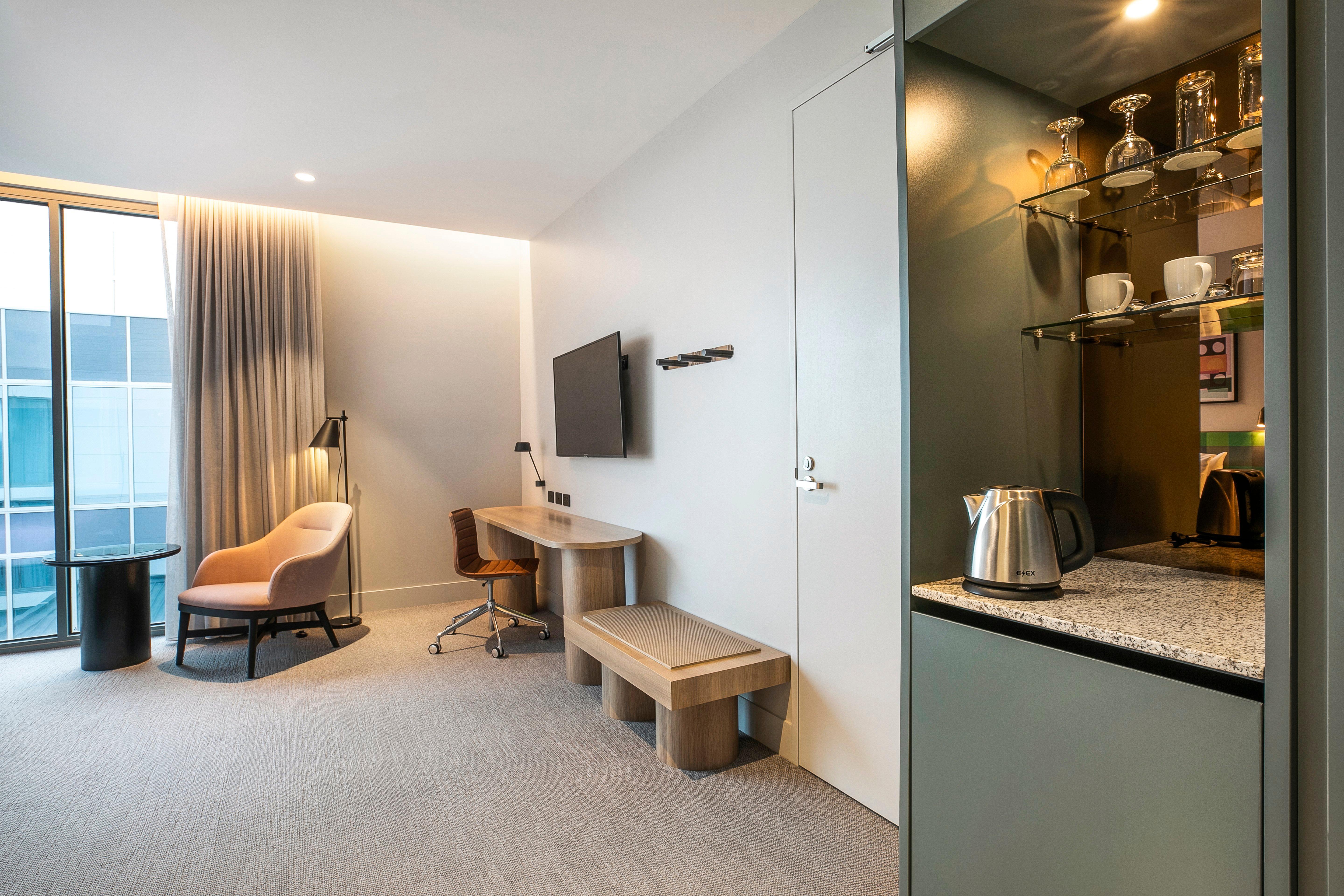 Holiday Inn Werribee By Ihg Екстериор снимка